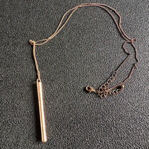 ⭐️6/$26⭐️ Elegant Gold tone Pendant Necklace